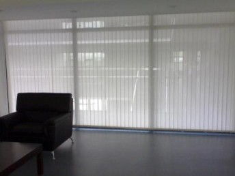 北京房山專業訂制窗簾、卷簾與陽光房天棚簾安裝——室內蜂巢簾制作一站式服務